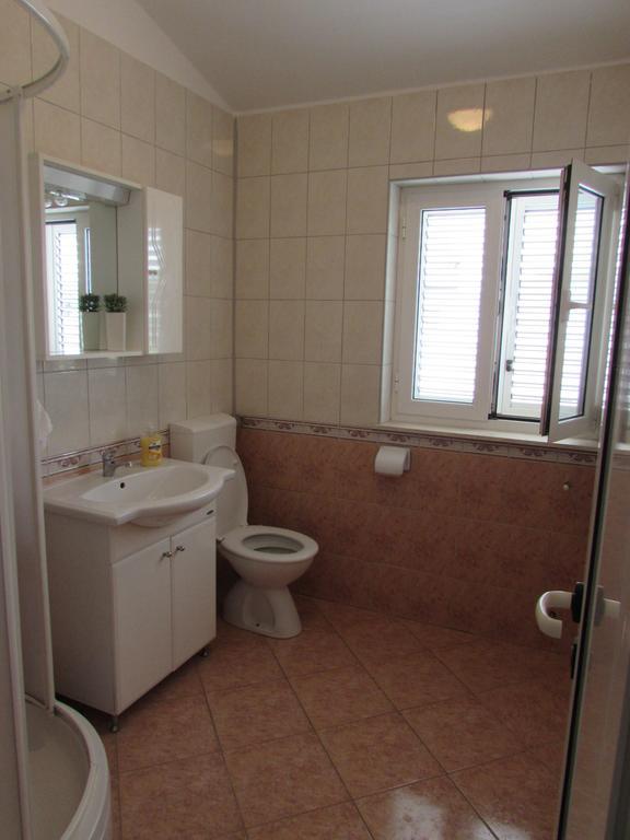 Apartmani Leona Bibinje Exteriör bild